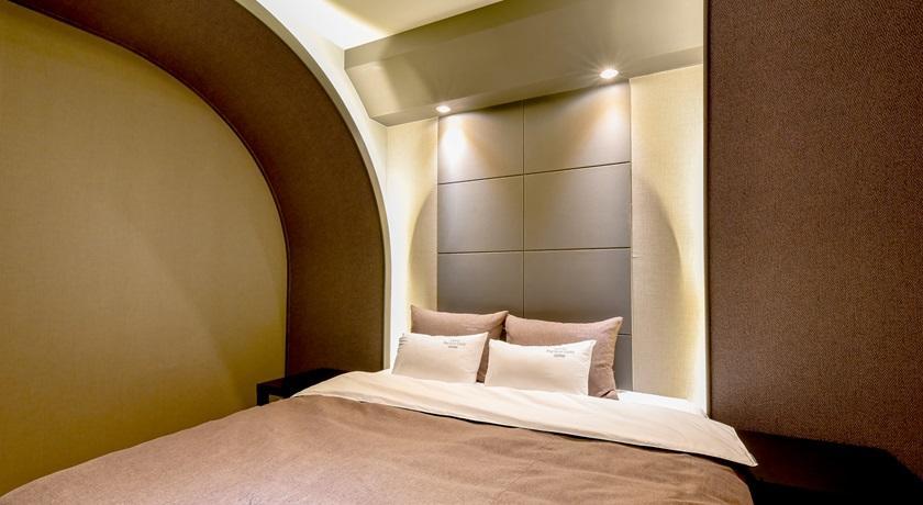 French Code Hotel Changwon Exterior photo